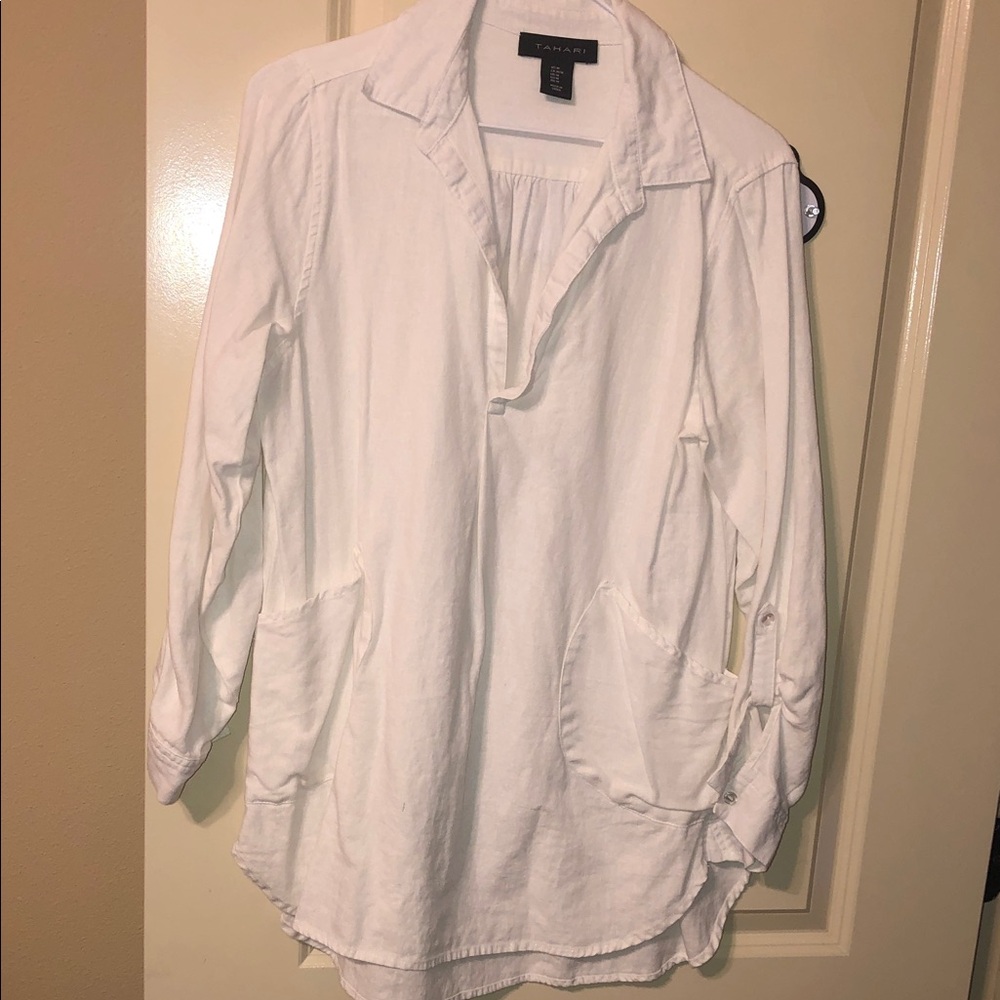Tahari White Long-Sleeve Tunic with Front Pockets